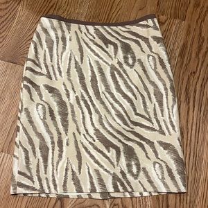Loft Animal Print Pencil Skirt     Size 0.  Fully Lined